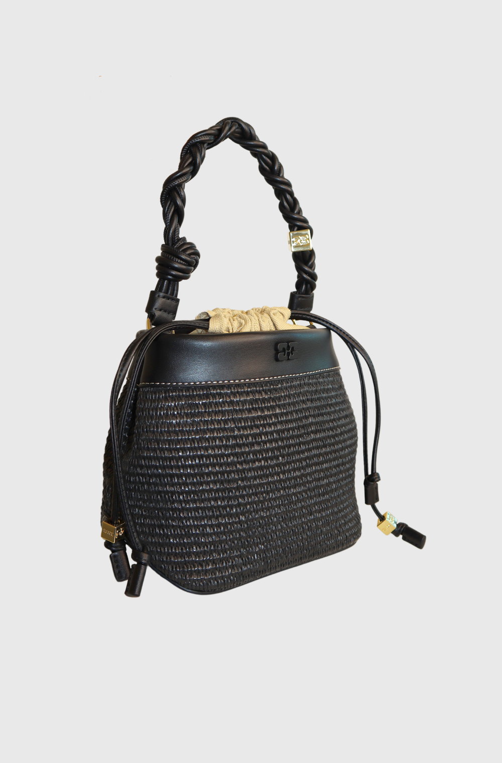 Ganni BOU BUCKET BAG RAFFIA Black - st0005png