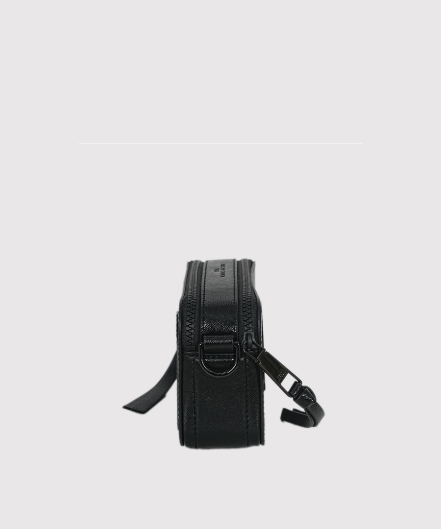 marc-jacobs-SNAPSHOT-BLACK01